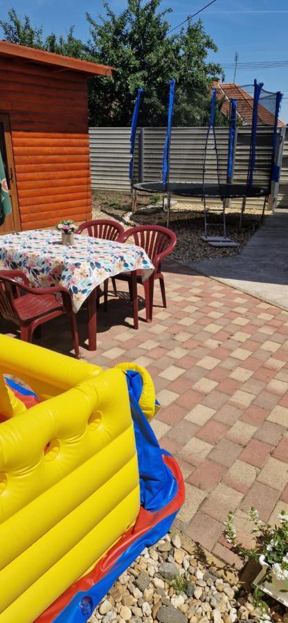 Magnolia Apartman Hajdúszoboszló Exterior foto
